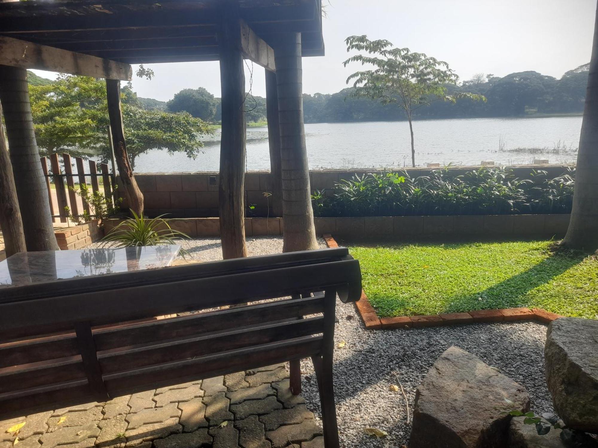 Shashin Lake Resort Дамбула Екстериор снимка